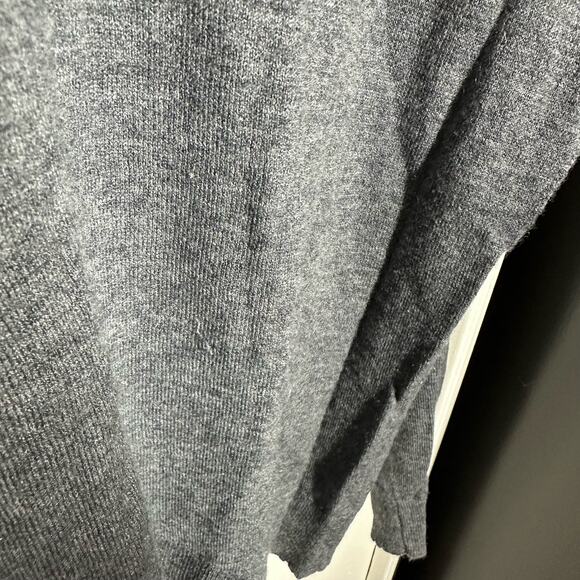 Sundry Gray Wool Cashmere Sweater Red Studded Heart Size Small Valentine's Day - Picture 5 of 9